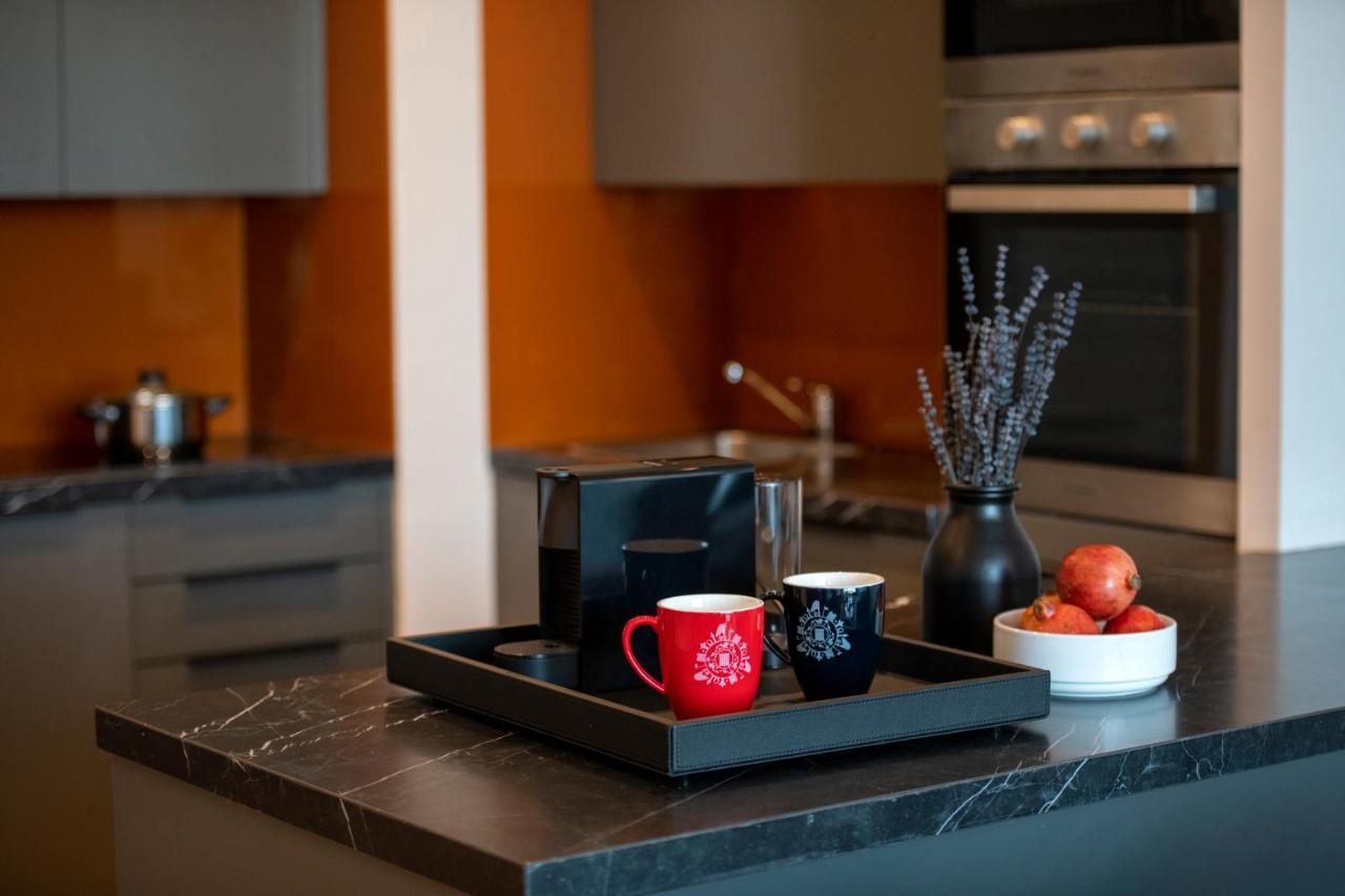 Swissotel Living Jeddah Eksteriør billede A Nespresso machine