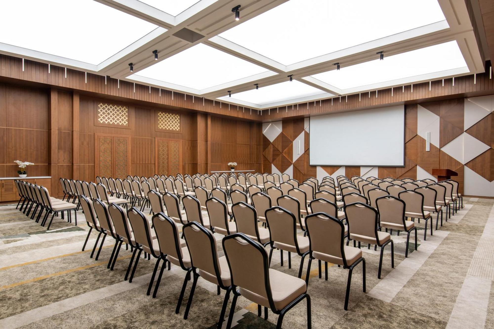 Swissotel Living Jeddah Eksteriør billede The main conference hall
