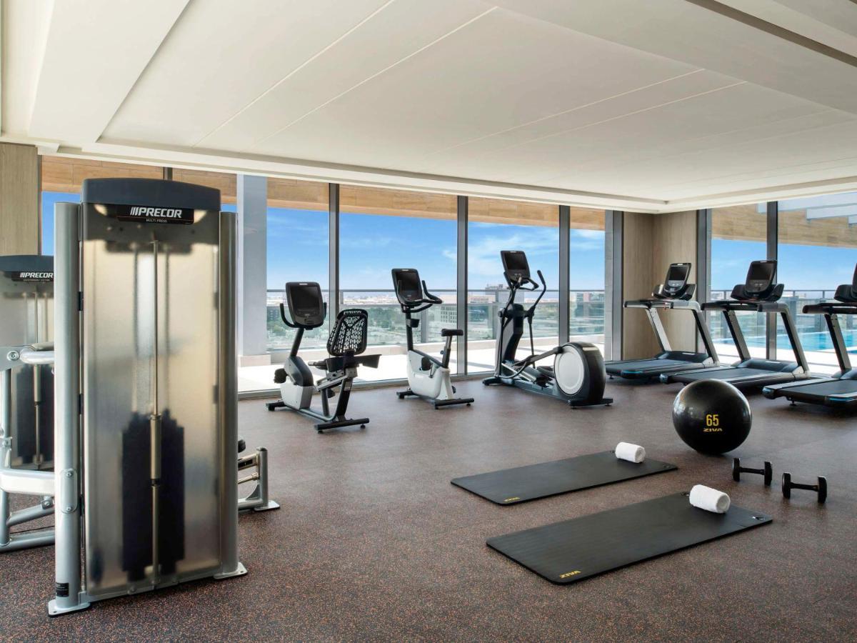 Swissotel Living Jeddah Eksteriør billede The gym at the hotel