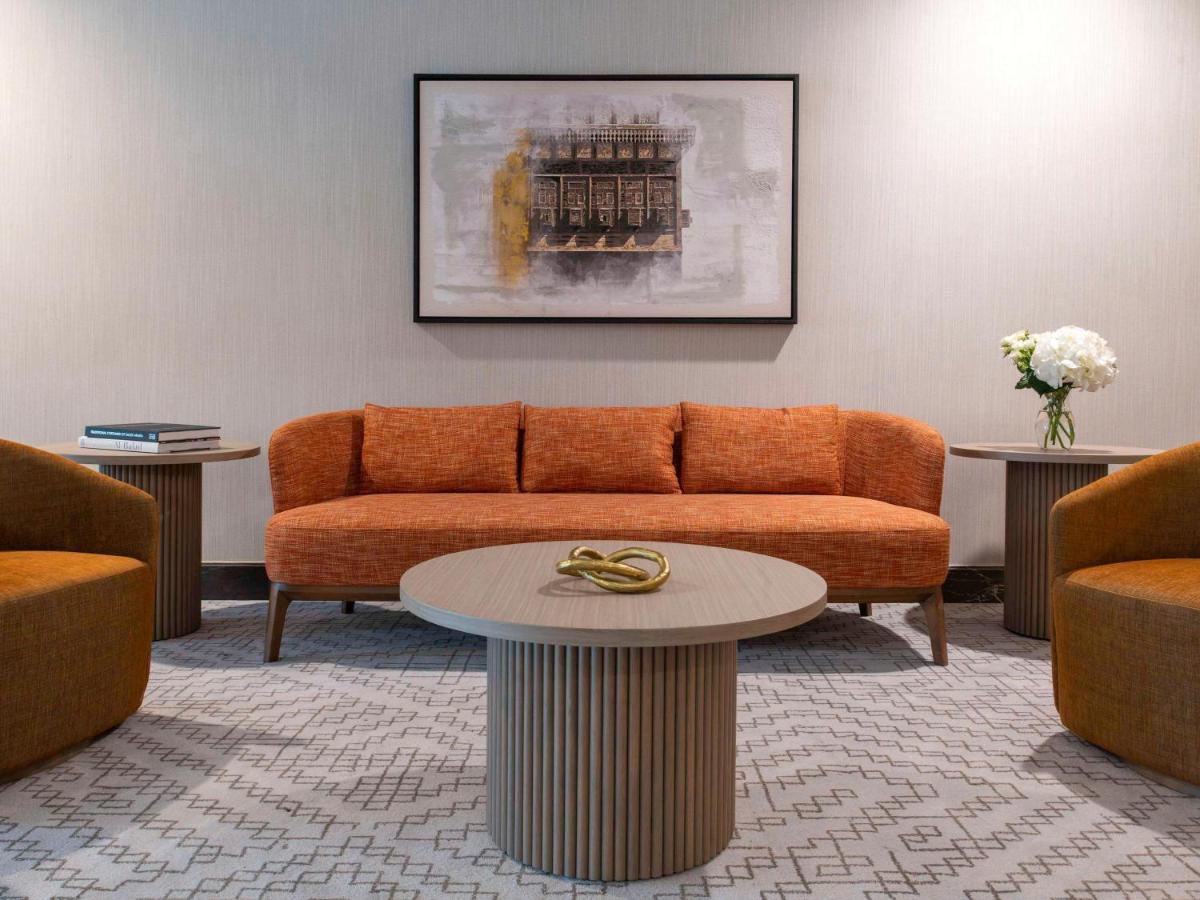 Swissotel Living Jeddah Eksteriør billede The interior of the hotel