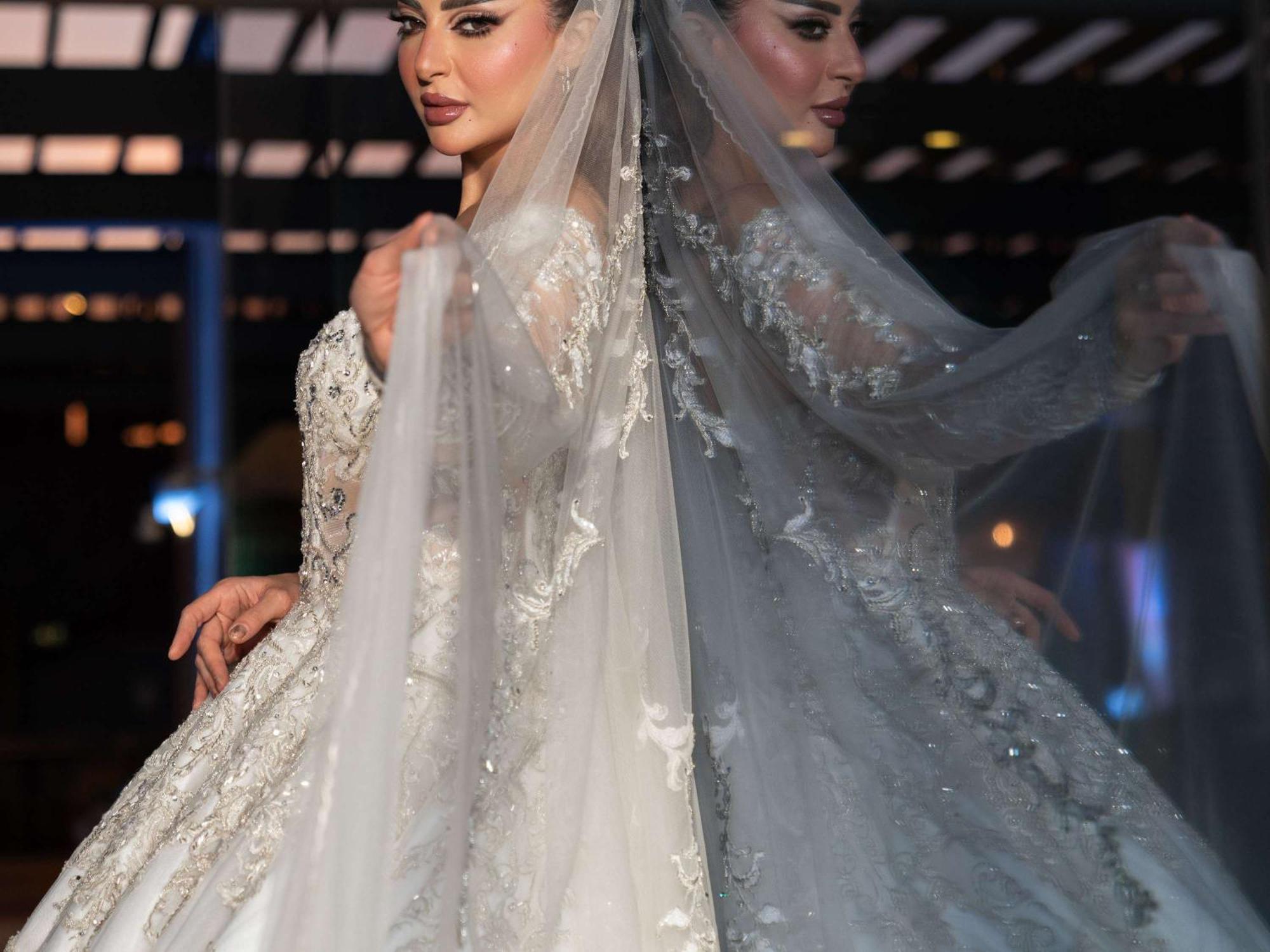 Swissotel Living Jeddah Eksteriør billede Wedding dress