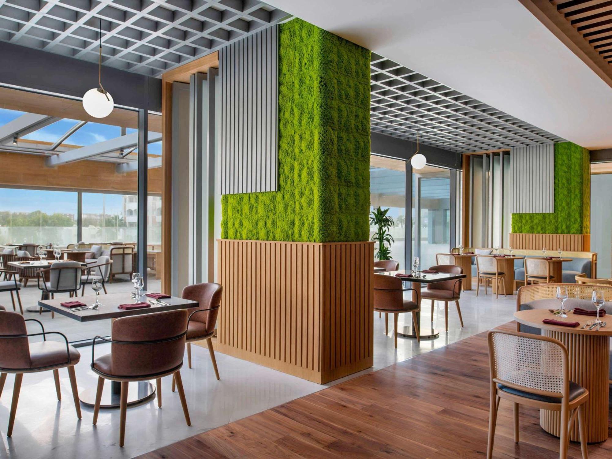 Swissotel Living Jeddah Eksteriør billede The restaurant